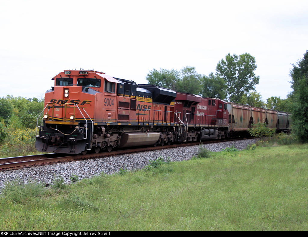 BNSF 9004